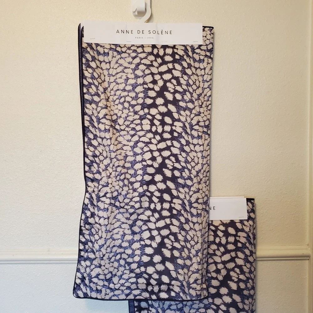 Anne de Solene Imaginaire Bleu Nuit Organic Cotton Sateen Pillowcase Set France